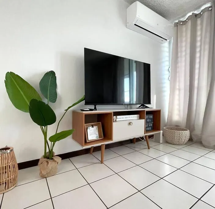 Lovely 2 Bedroom Condo 2Min Walking To The Beach Luquillo